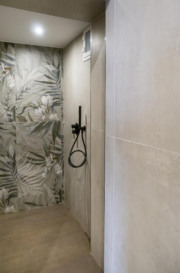 Suite 18 Luxury Apartments Bari Buitenkant foto