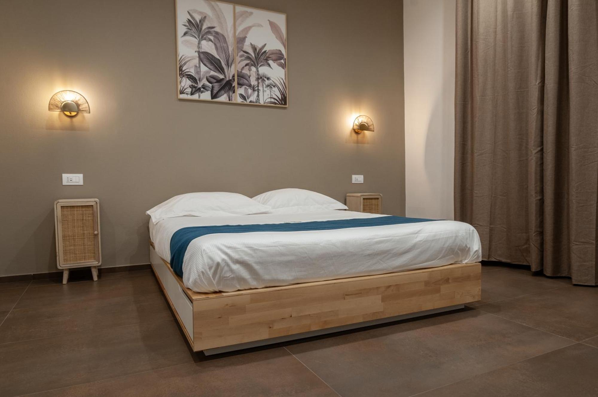 Suite 18 Luxury Apartments Bari Buitenkant foto
